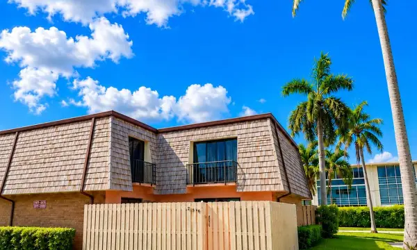 256 Lake Arbor Drive, Palm Springs, FL 33461