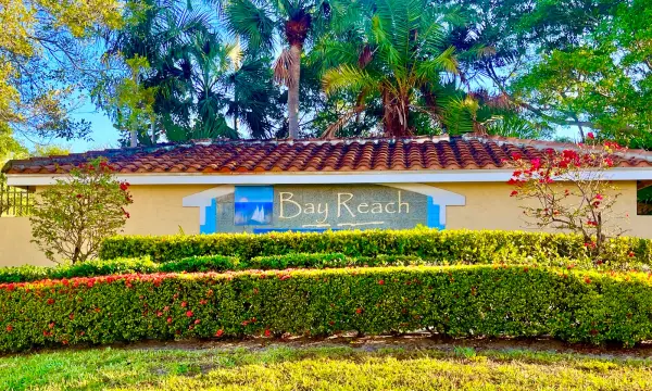 1105 Lake Shore Drive 104, Lake Park, FL 33403