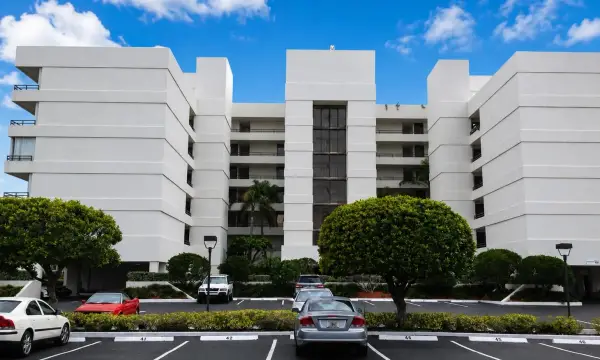 3555 S Ocean Boulevard, Unit 411, South Palm Beach, FL, 33480