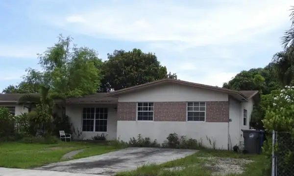 5620 SW 37th Street, West Park, FL, 33023