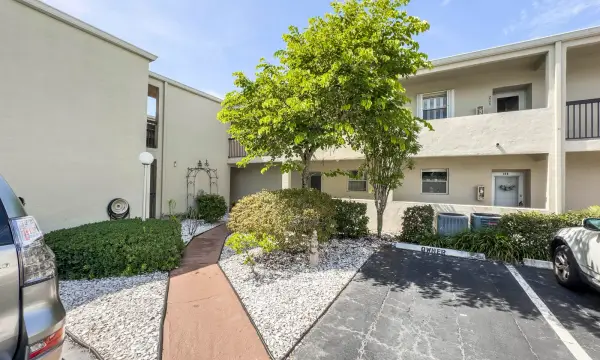 2540 Boundbrook Boulevard, Unit 204, Palm Springs, FL, 33406