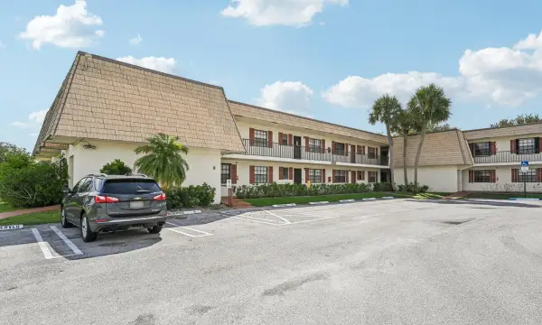 4682 Oak Terrace Drive, Unit 4682, Greenacres, FL, 33463