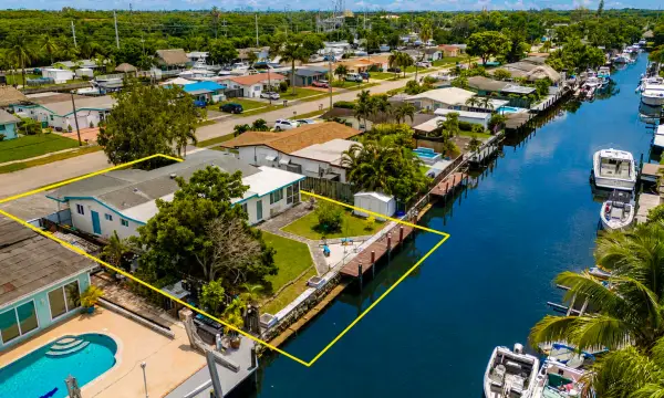 Address Withheld, Dania Beach, FL 33314