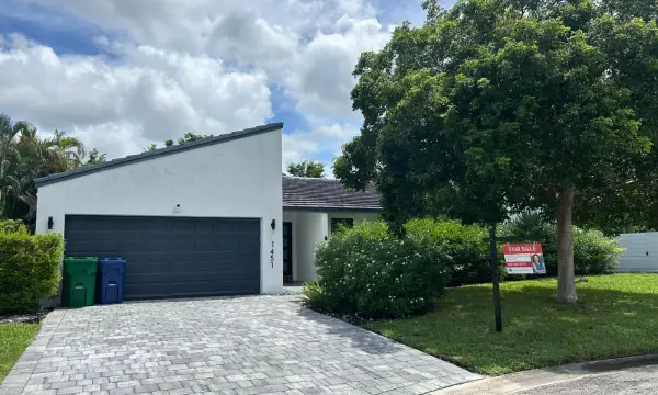 Address Withheld, Coral Springs, FL 33071