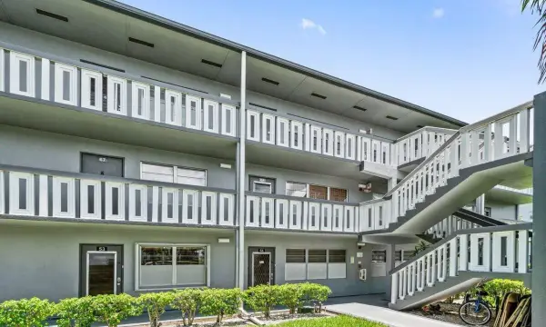 68 Suffolk B 680, Boca Raton, FL 33434