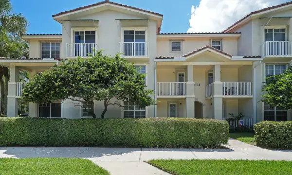 1054 University Boulevard, Unit 21, Jupiter, FL, 33458