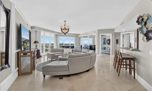 2700 N Ocean Drive 905b, Riviera Beach, FL 33404