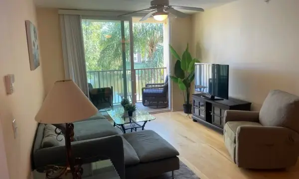712 Villa Circle, Boynton Beach, FL 33435