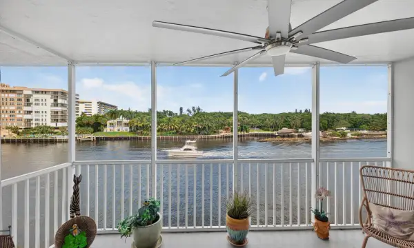 3100 NE 48th Court 409, Lighthouse Point, FL 33064