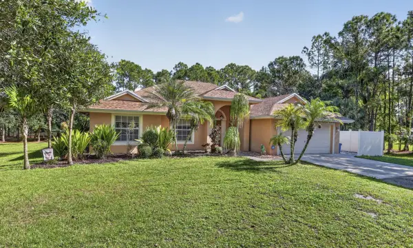 17107 82nd Road N, The Acreage, FL 33470