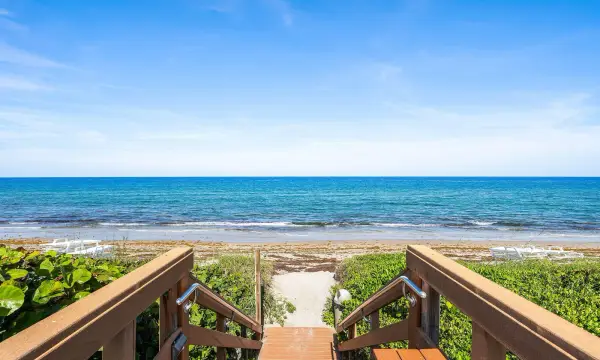3440 S Ocean Boulevard 304, Palm Beach, FL 33480