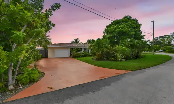1513 NE 28th Drive, Wilton Manors, FL 33334