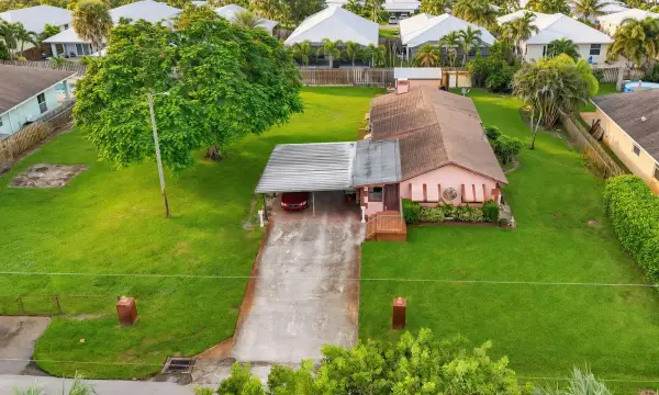 17596 Cinquez Park Road W, Jupiter, FL 33458
