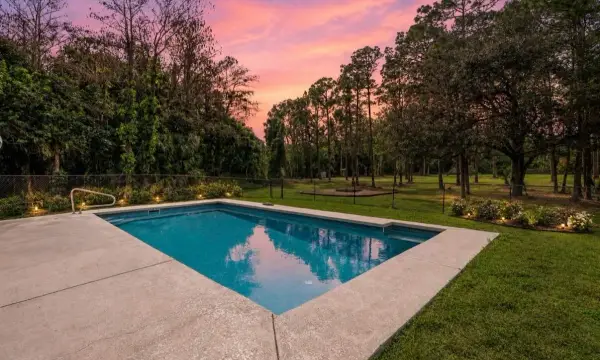 2195 F Road, Loxahatchee, FL 33470