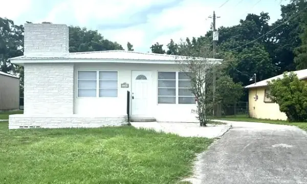 1789 Bacom Point Road, Pahokee, FL 33476