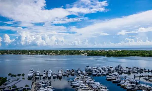 123 Lakeshore Drive 1945, North Palm Beach, FL 33408