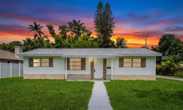 210 NE 5th Avenue, Dania Beach, FL 33004