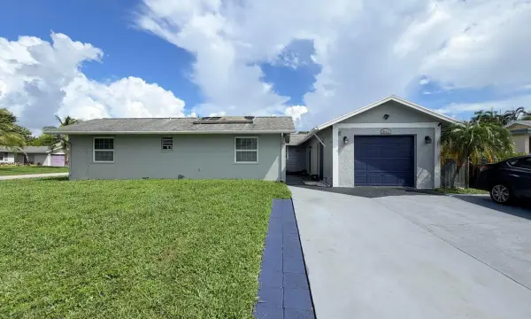 10431 Carmen Lane, Royal Palm Beach, FL 33411