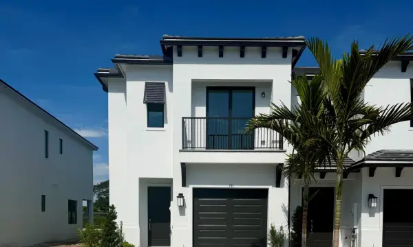 731 Nove Boulevard 10 Mangrove, Margate, FL 33063