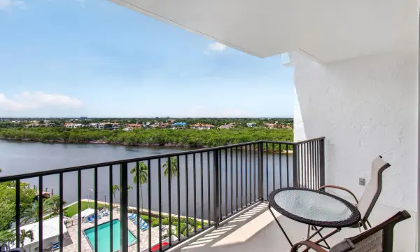 4750 S Ocean Boulevard 907, Highland Beach, FL 33487