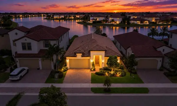 11850 N Baypoint Circle, Parkland, FL 33076