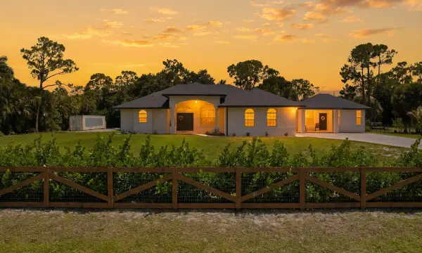 18220 90th Street N, The Acreage, FL 33470