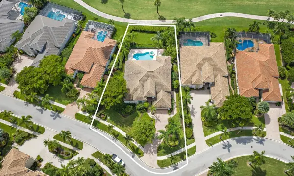 9054 Lakes Boulevard, West Palm Beach, FL 33412