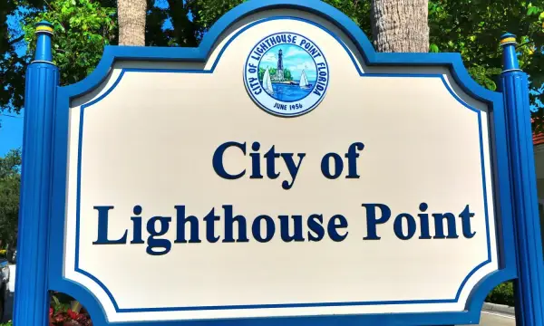 4110 NE 27th Avenue, Lighthouse Point, FL 33064
