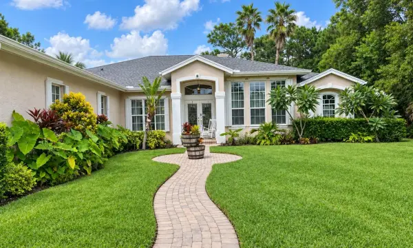 7481 150th Court N, Palm Beach Gardens, FL 33418