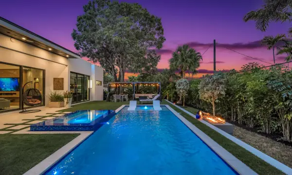 215 NE 28th Court, Wilton Manors, FL 33334