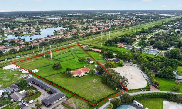 876 Cindy Cir Lane, Wellington, FL 33414