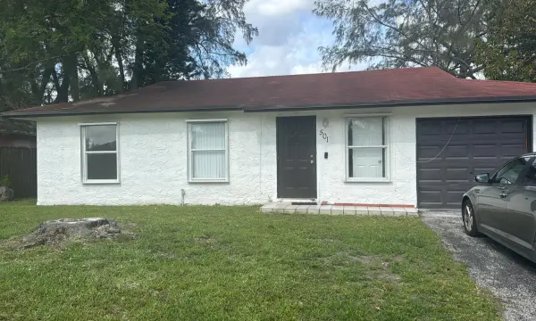 501 SW 83rd Avenue, North Lauderdale, FL 33068