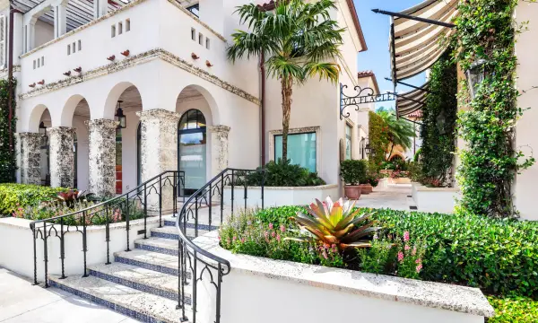 5 Via Flagler, Palm Beach, FL 33480