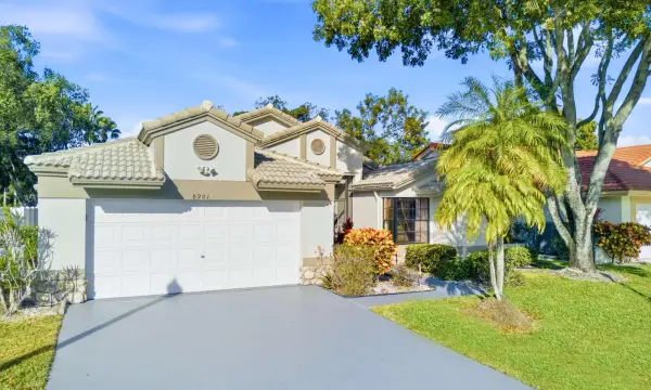 8901 Boatswain Drive, Boynton Beach, FL 33436