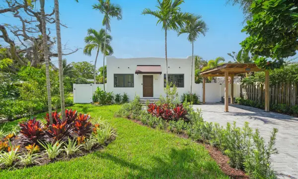 222 NE 9th Street, Delray Beach, FL 33444