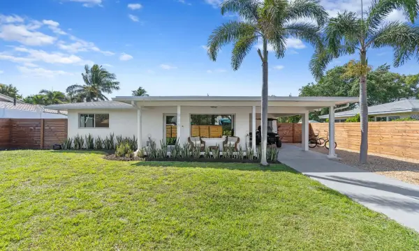 918 SE 3rd Avenue, Delray Beach, FL 33483