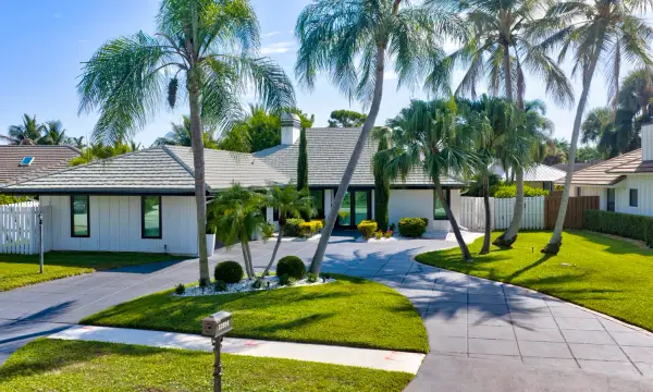 12894 N Normandy Way, Palm Beach Gardens, FL 33410