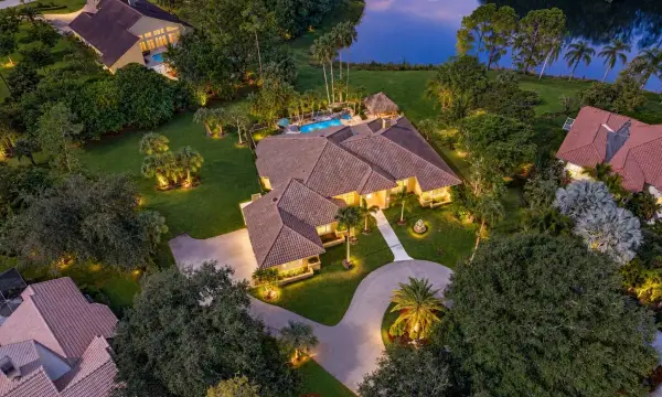 7638 NW 51st Place, Coral Springs, FL 33067