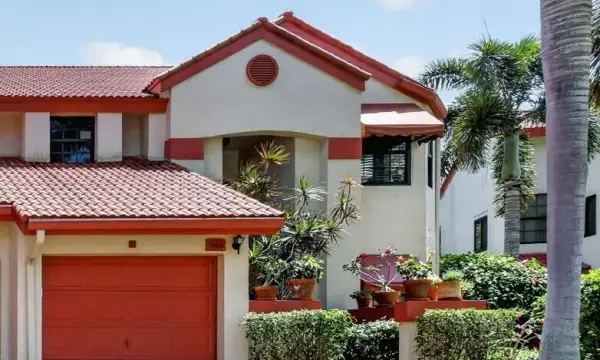 7856 Lexington Club Boulevard, Unit B, Delray Beach, FL, 33446