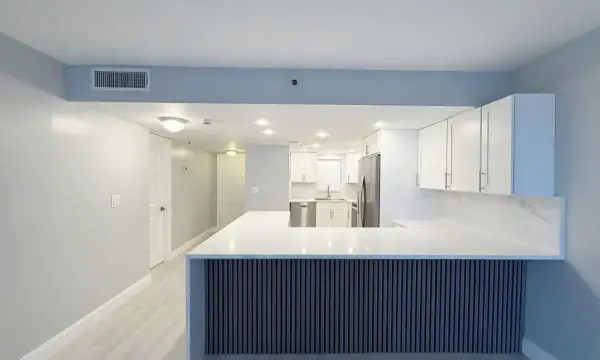 3300 W Rolling Hills Circle 410, Davie, FL 33328