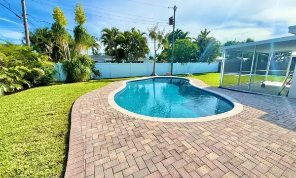 470 NE 45th Street, Boca Raton, FL 33431