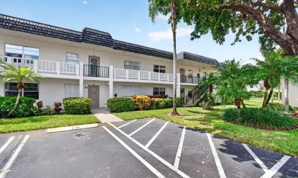 1 Abbey Lane 108, Delray Beach, FL 33446