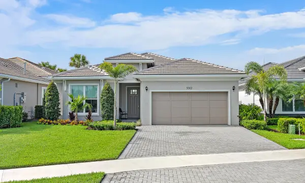 9901 Regency Way, Palm Beach Gardens, FL 33412