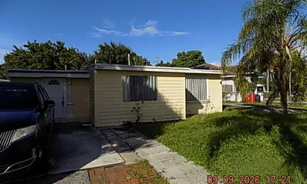3900 Orange Street, Lantana, FL 33462