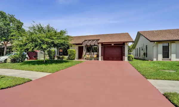 2129 SW 17th Circle, Deerfield Beach, FL 33442