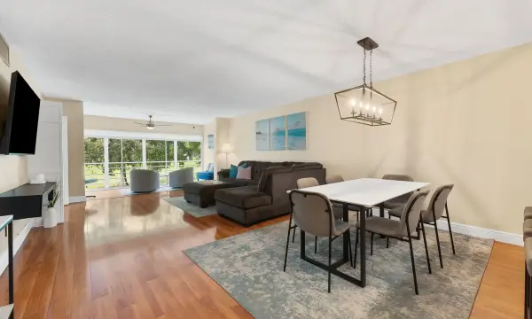4007 N Cypress Drive 208, Pompano Beach, FL 33069