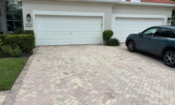 101 Palm Bay Circle B, Palm Beach Gardens, FL 33418