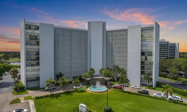336 Golfview Road Unit 519, North Palm Beach, FL 33408