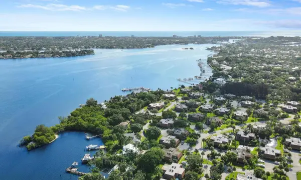 825 Center Street 5a, Jupiter, FL 33458