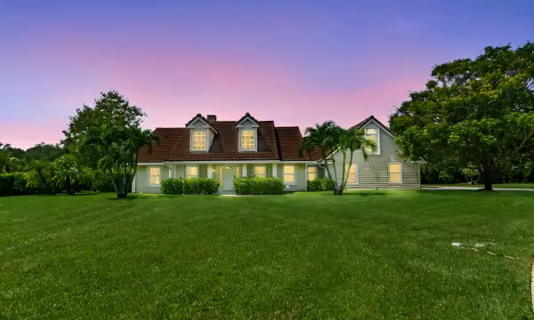 5703 Lago Del Sol Drive, Lake Worth, FL 33449